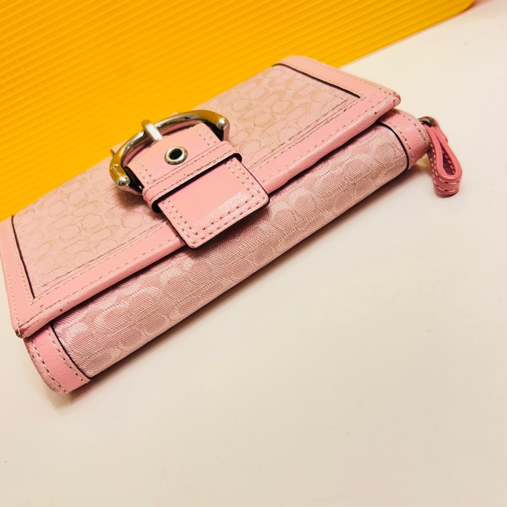 Coach Y2K SoHo Pink Wallet - Picture 10 of 14
